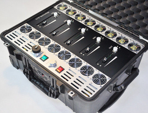 Qualität  Compact Semi Portable Tactical Jammer Device 25MHz-3.8GHz Easy Installation usine